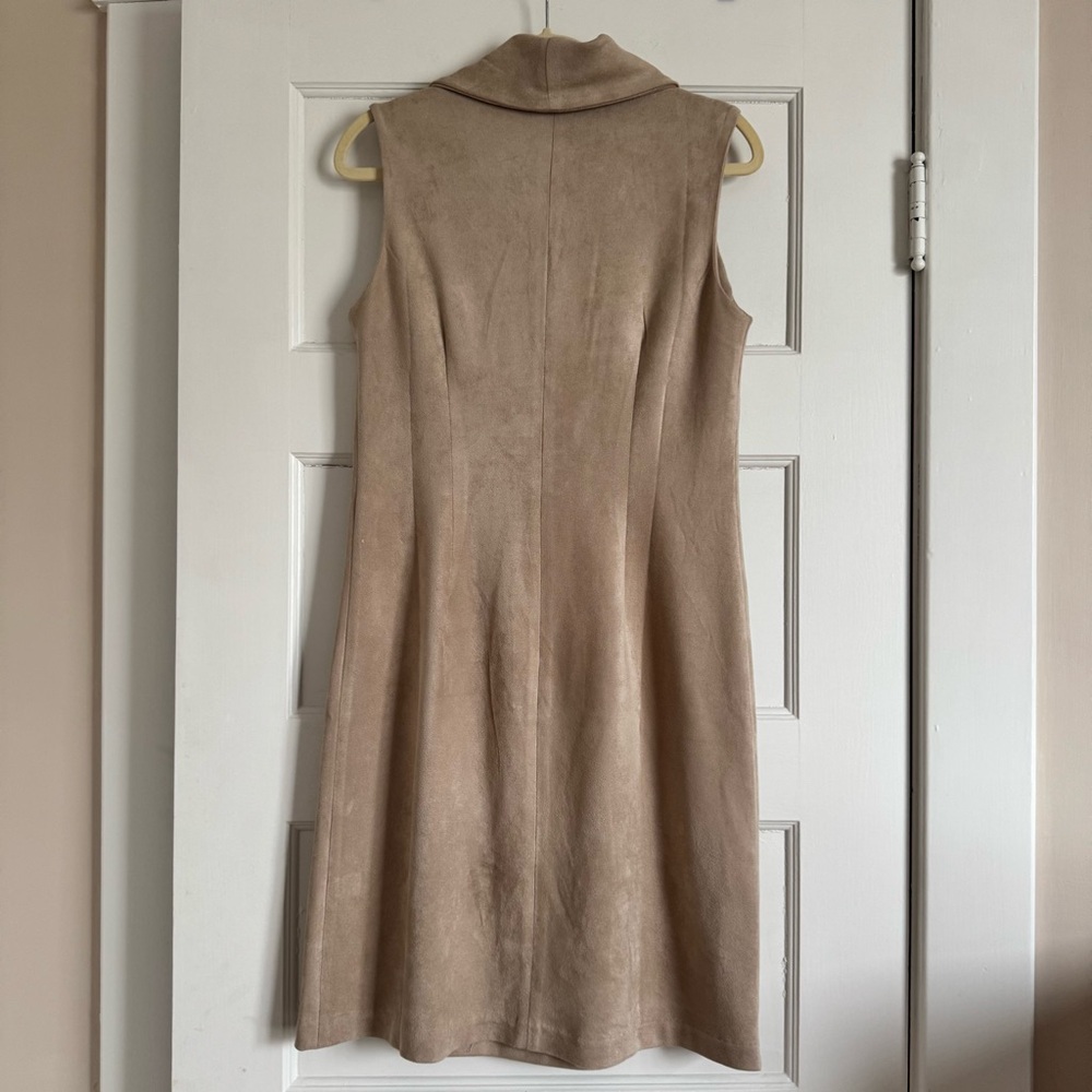J. McLaughlin Camino Faux Suede Sheath Dress Women’s Size Medium Sand Beige EUC - Picture 5 of 5